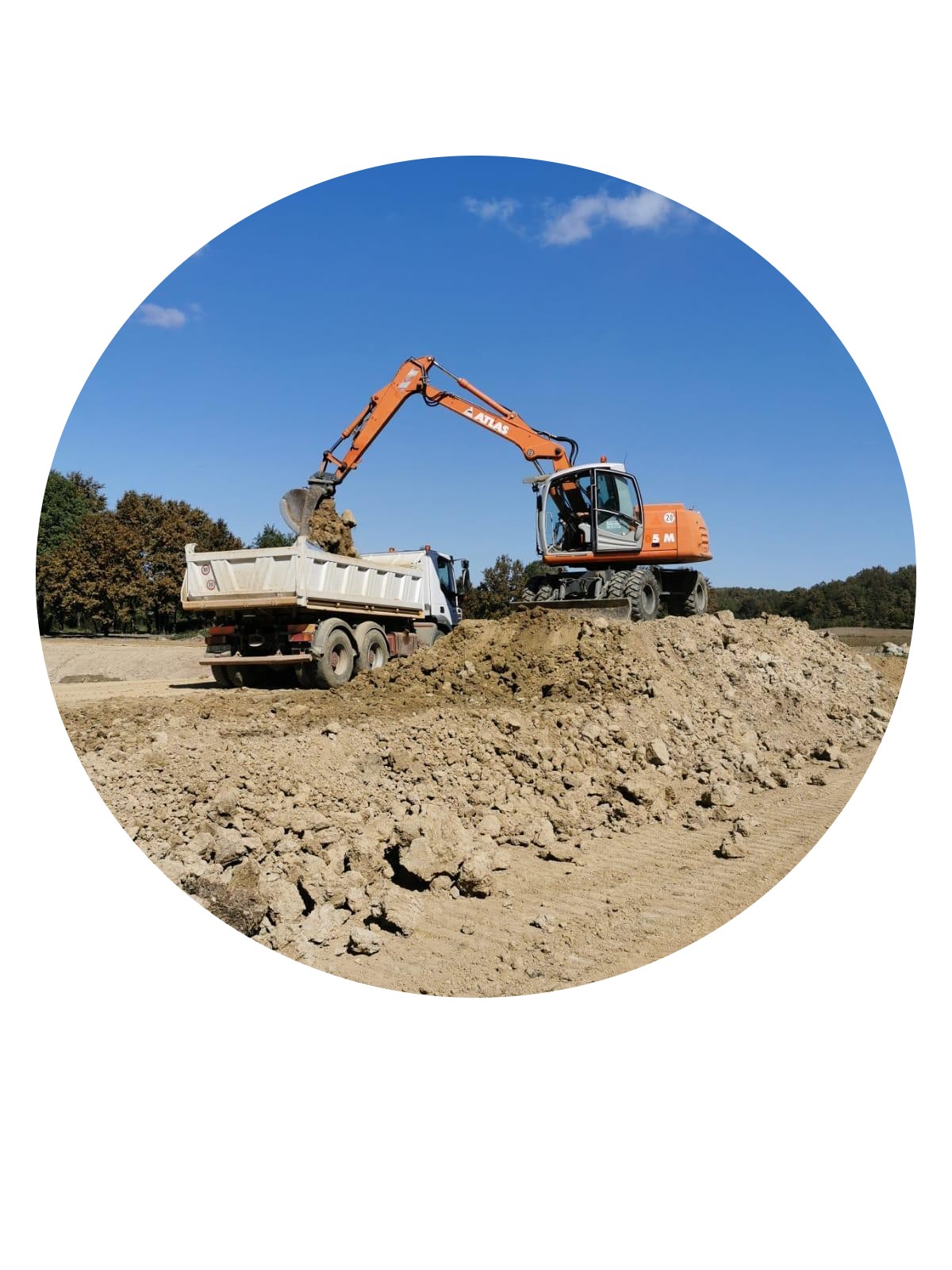 Utovar zemlje bagerom